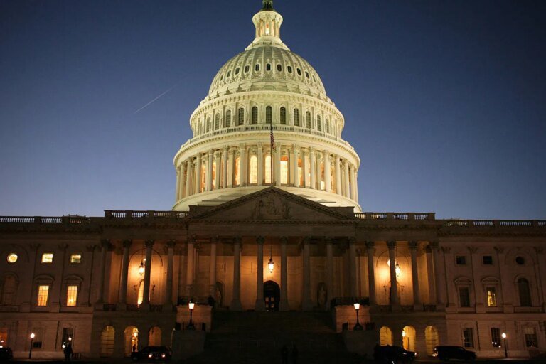 EEUU, al borde del cierre del Gobierno después del rechazo al presupuesto de Donald Trump