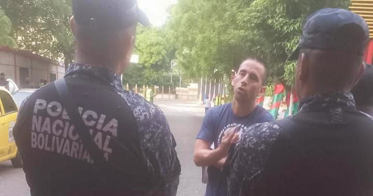 El régimen de Maduro afirmó que el gendarme argentino secuestrado en Venezuela está siendo procesado por “terrorismo” El régimen de Maduro afirmó que el gendarme argentino secuestrado en Venezuela está siendo procesado por “terrorismo”