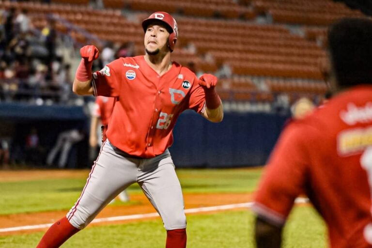 Hernán Pérez no perdona y da el batazo más importante de la temporada