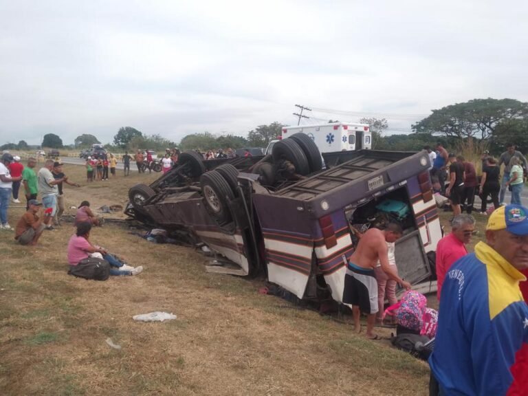 Sistema Nacional para la Gestión de Riesgo identifica lesionados del accidente ocurrido en la Autopista Regional del Centro