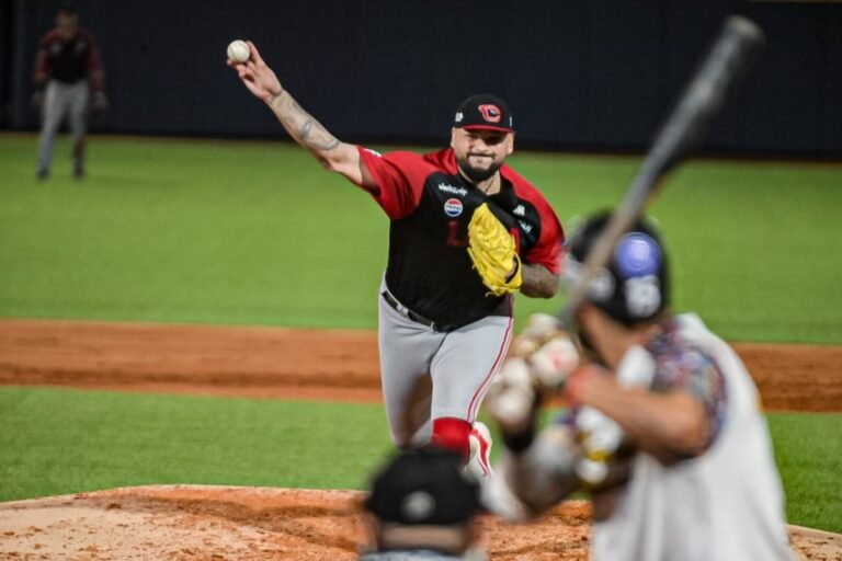 Max Castillo encabeza la rotación de unos Cardenales que siguen pensando en Anderson Espinoza
