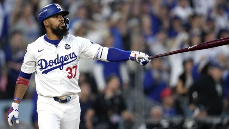 Teoscar Hernández se queda en Los Angeles Dodgers por 66 millones de dólares