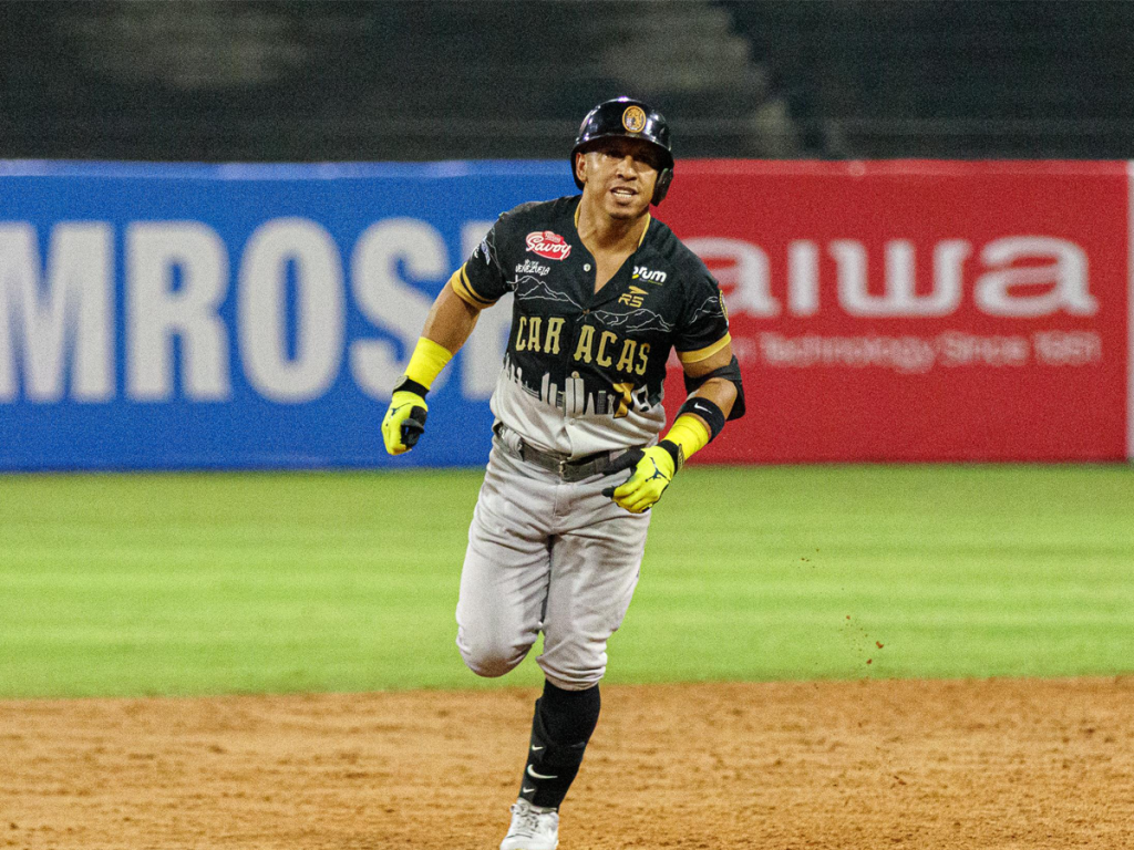 Leones pegó primero en el estadio de la UCV Leones pegó primero en el estadio de la UCV