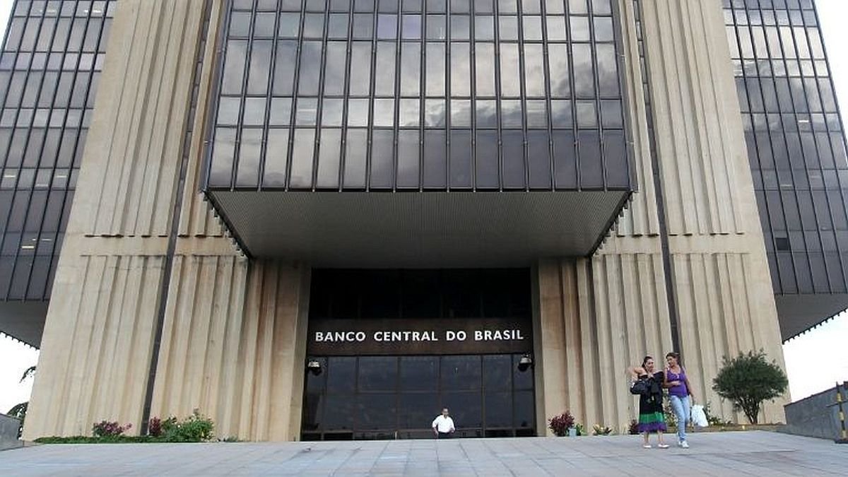 El Banco Central de Brasil vendió u$s8.000 millones para frenar la caída del real El Banco Central de Brasil vendió u$s8.000 millones para frenar la caída del real