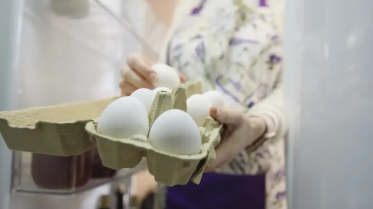 advertencia urgente de salmonela en los huevos de Costco