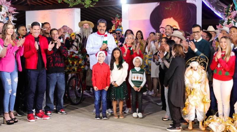 Este es el mensaje navideño del presidente Maduro (+video) Este es el mensaje navideño del presidente Maduro (+video)