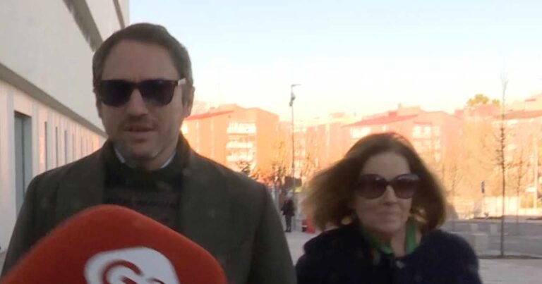 Manuel Martos y Natalia Figueroa revelan con quién cenará finalmente Raphael en el hospital