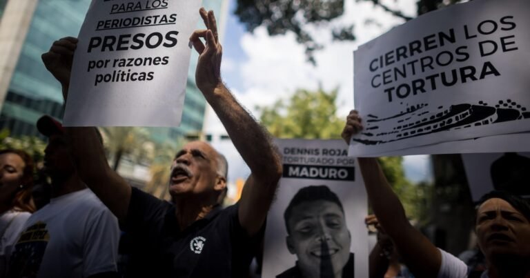 La ONG Foro Penal reportó que todavía hay 1.794 presos políticos detenidos por el régimen de Maduro durante las protestas postelectorales