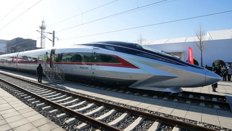 China presenta prototipo de lo que podría ser el tren de alta velocidad más rápido del mundo China presenta prototipo de lo que podría ser el tren de alta velocidad más rápido del mundo