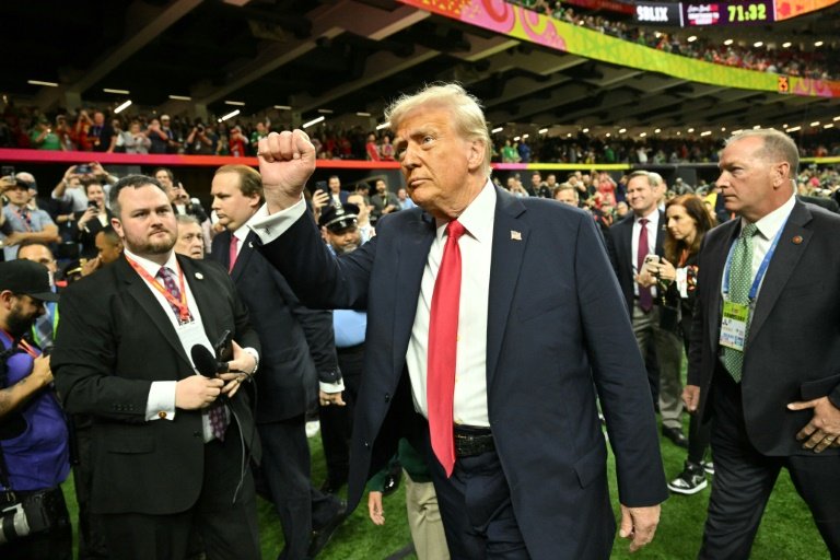 Trump se burla de Taylor Swift tras abucheos en el Super Bowl Trump se burla de Taylor Swift tras abucheos en el Super Bowl