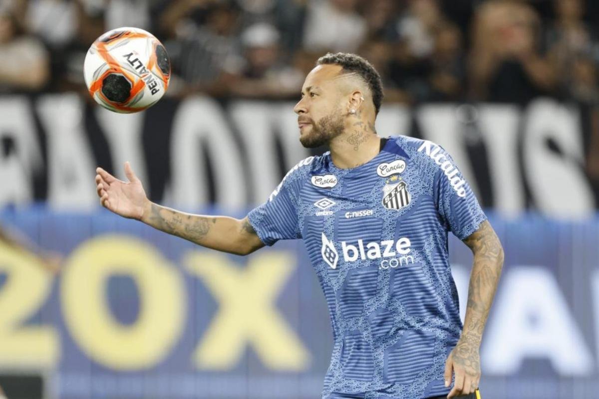 Neymar ya tiene excusa: “Deberían mejorar el balón, es muy malo” Neymar ya tiene excusa: “Deberían mejorar el balón, es muy malo”