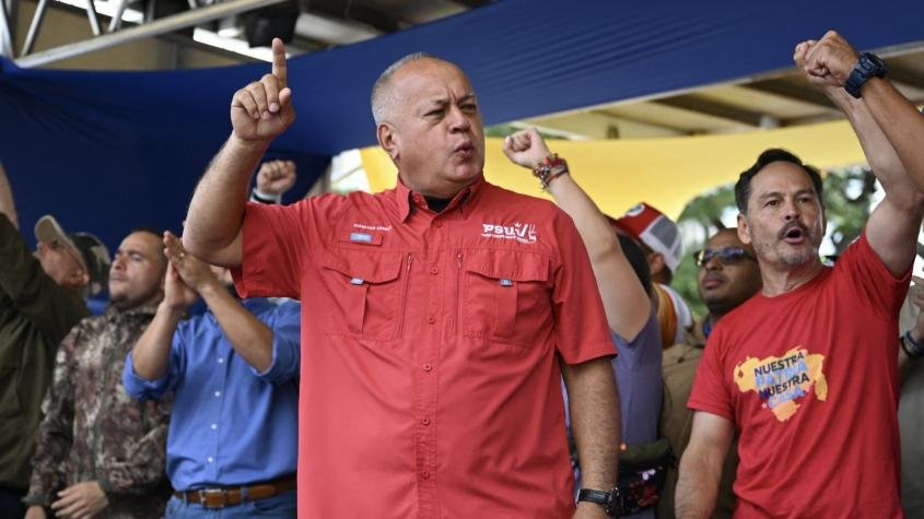 Diosdado Cabello responde a acusaciones sobre el crimen de Ronald Ojeda Diosdado Cabello responde a acusaciones sobre el crimen de Ronald Ojeda
