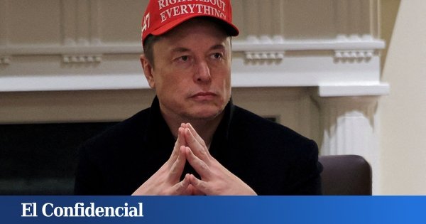 Tesla se estrella y se enfrenta a un momento potencialmente letal Tesla se estrella y se enfrenta a un momento potencialmente letal