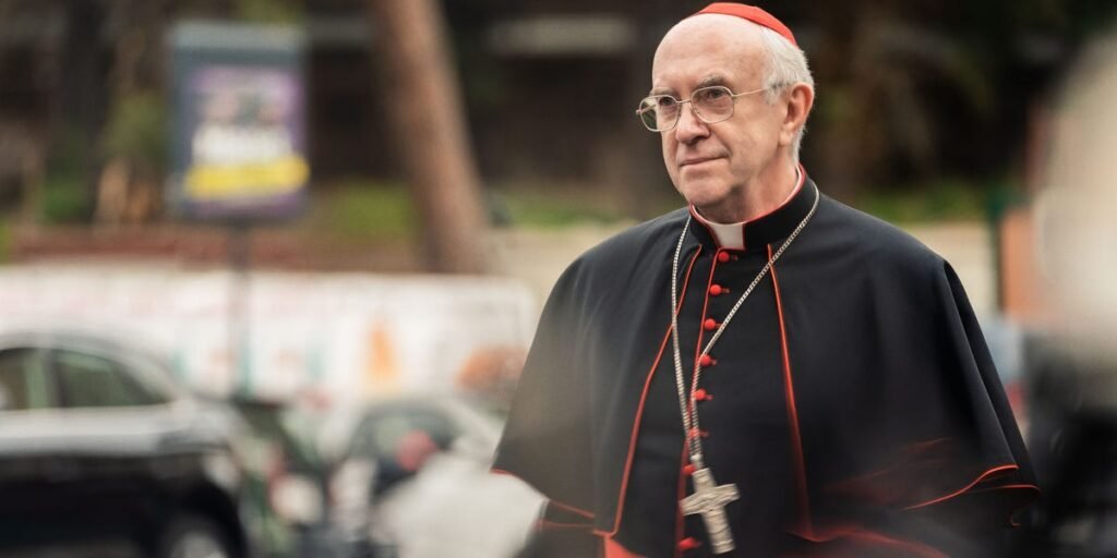 ‘Los dos Papas’, la película original de Netflix perfecta para entender la vida del Papa Francisco que es mejor que ‘Cónclave’