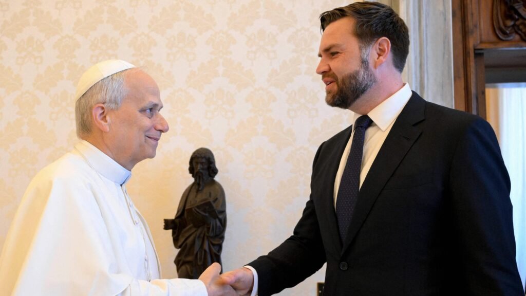 León XIV recibe a JD Vance en el Vaticano León XIV recibe a JD Vance en el Vaticano