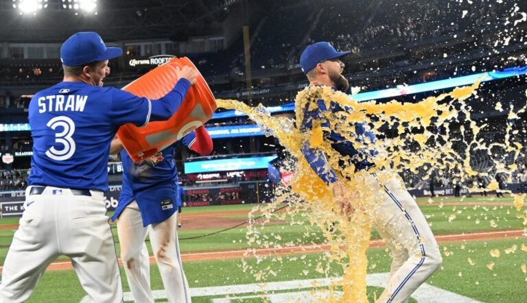 Resumen de la MLB: Daulton Varsho conecta una grand slam en la paliza de los Jays por 14-0