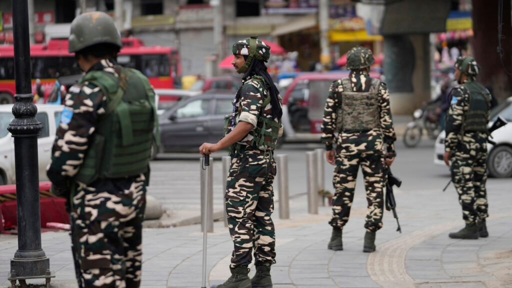 Así se ha vivido hoy el conflicto entre India y Pakistán en la disputa fronteriza en Cachemira Así se ha vivido hoy el conflicto entre India y Pakistán en la disputa fronteriza en Cachemira