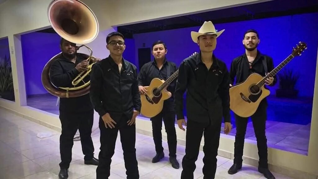 Grupo Fugitivo: cómo el gusto del narco por la música regional mexicana ha cobrado una sangrienta factura