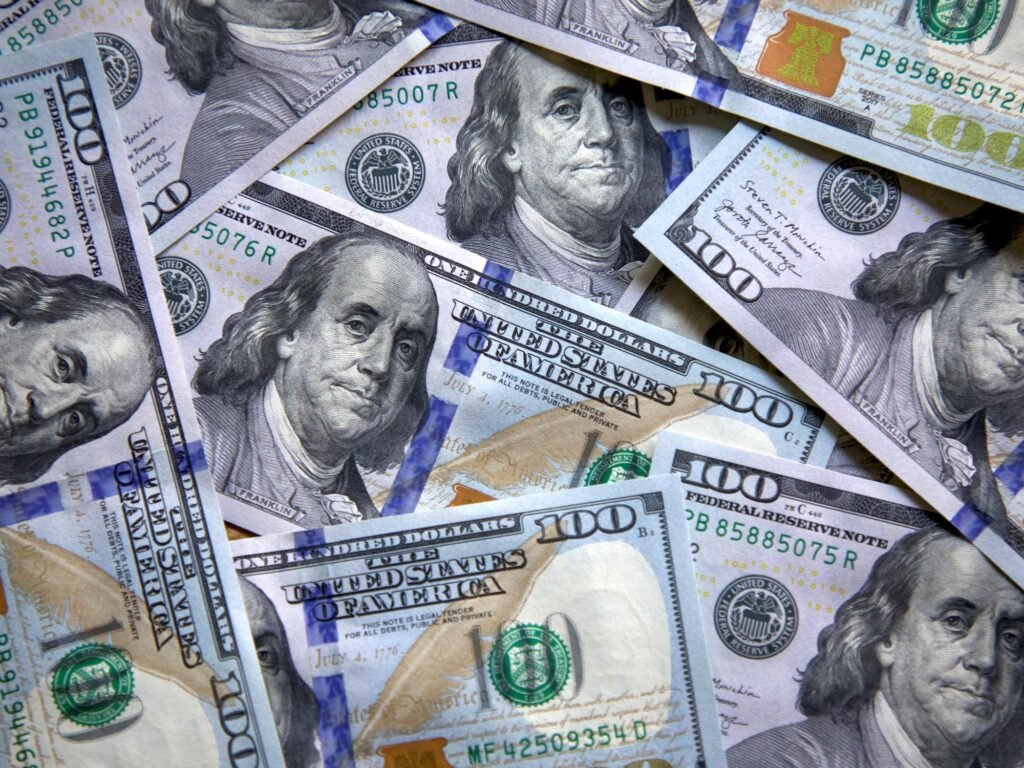 Dólar hoy y dólar blue, EN VIVO: a cuánto cotiza el oficial y cuál es el precio del paralelo este jueves 29 de mayo, minuto a minuto