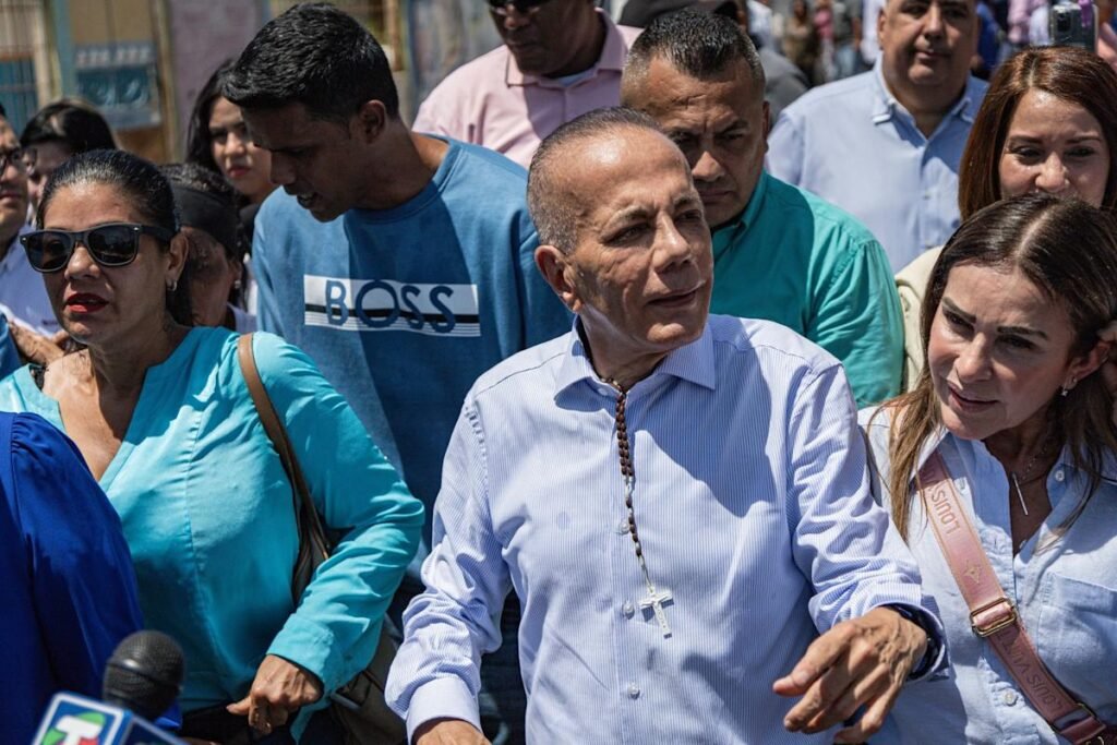 Gobernador antichavista Rosales dice que se mantendrá en la “ruta electoral” tras derrota Gobernador antichavista Rosales dice que se mantendrá en la “ruta electoral” tras derrota
