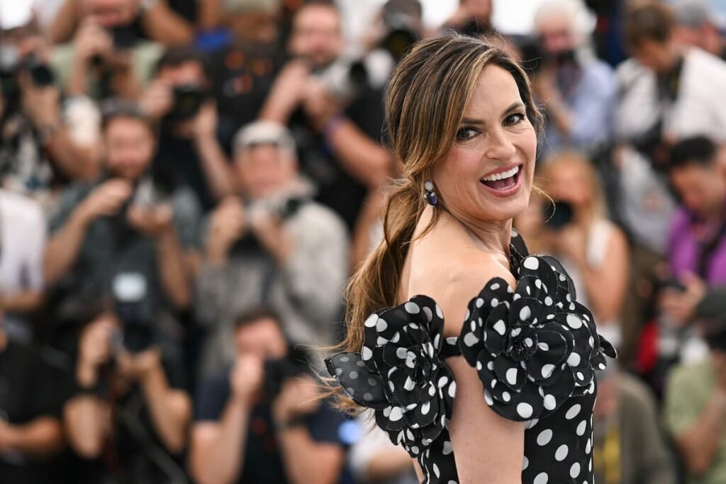 Mariska Hargitay y el secreto sobre su origen que pudo revelar en Cannes tras décadas de silencio Mariska Hargitay y el secreto sobre su origen que pudo revelar en Cannes tras décadas de silencio