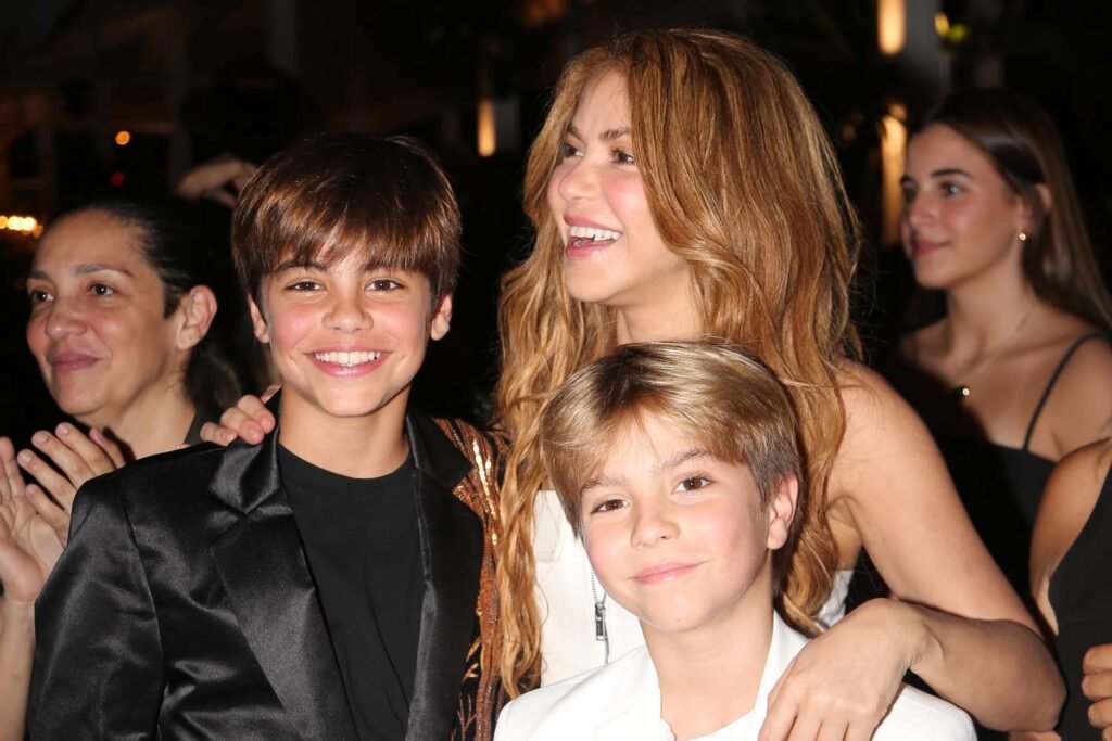 Milan y Sasha, los hijos de Shakira, roban cámara en Miami y deslumbran con su talento Milan y Sasha, los hijos de Shakira, roban cámara en Miami y deslumbran con su talento