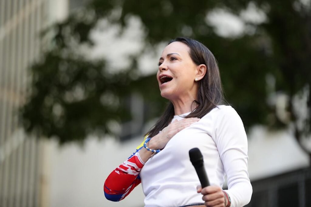 Denunciaré cualquier injusticia, incluso contra quienes no compartan mis ideas Denunciaré cualquier injusticia, incluso contra quienes no compartan mis ideas