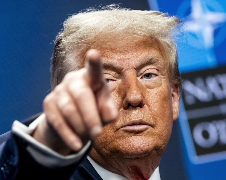 Sánchez exhibe un cisma en la OTAN y Trump se lanza contra España
