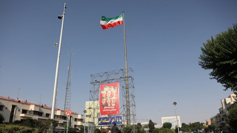 Irán busca un alto el fuego y pide a Qatar, Arabia y Omán que presionen a EEUU