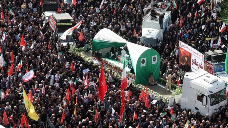 Funeral de una guerra en Teherán