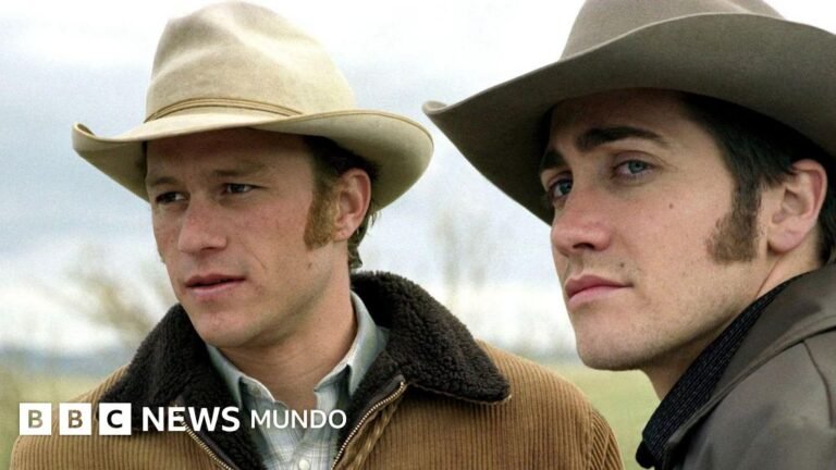 Cómo la película de cowboys gays Brokeback Mountain desafió hace 20 años a Hollywood y a EE.UU.