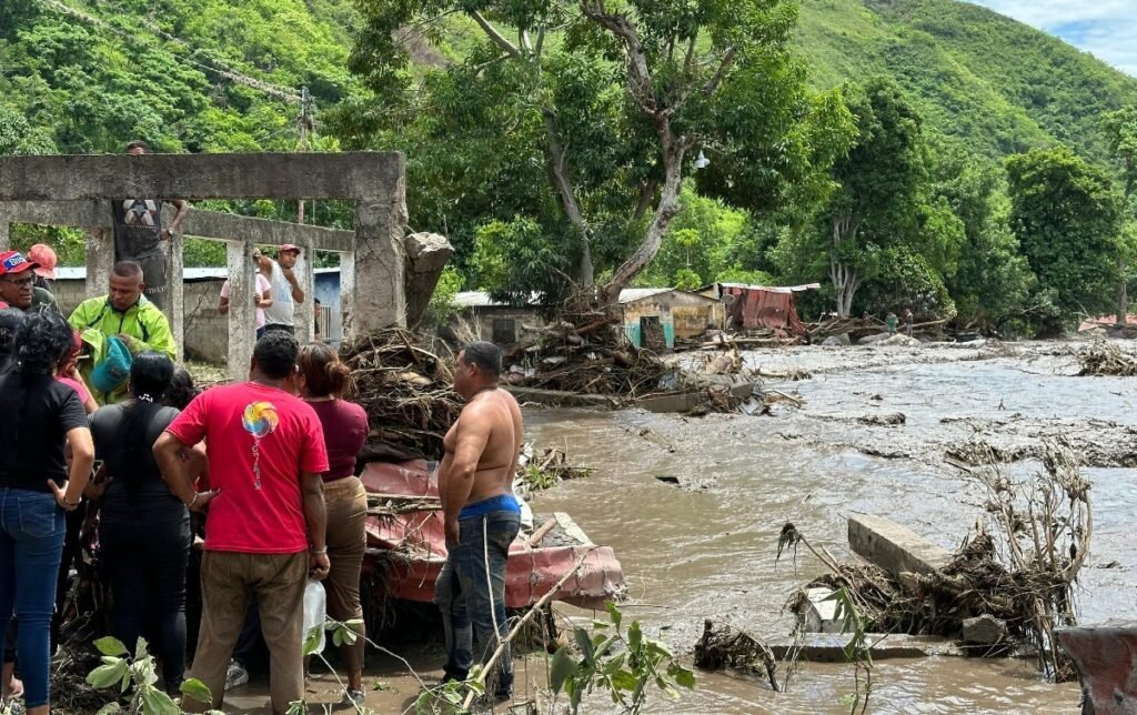Centros de acopio para ayudar a damnificados en Mérida Centros de acopio para ayudar a damnificados en Mérida