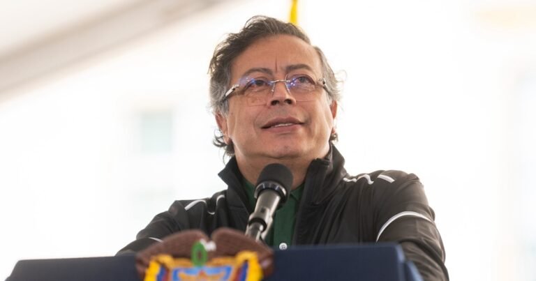 El presidente Petro reveló nuevos detalles de las acciones previas del sicario que atentó contra Miguel Uribe: hizo transferencias y rondas cuatro horas, y se acercó a una camioneta