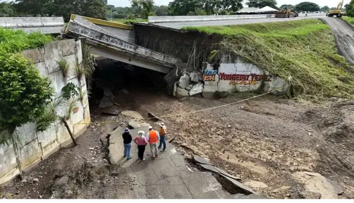 Autoridades en alerta ante llegada de onda tropical 10