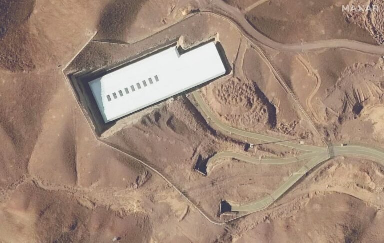 Ataques israelíes a sitios nucleares de Irán presentan riesgos limitados de radiación