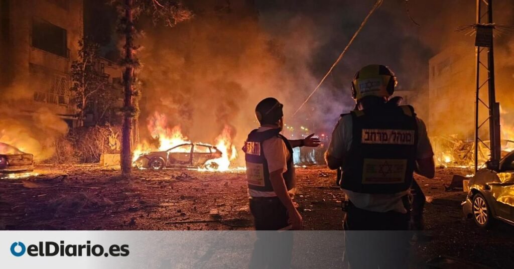 Irán renueva sus bombardeos sobre Israel como respuesta a los ataques de este domingo que dejan docenas de muertos Irán renueva sus bombardeos sobre Israel como respuesta a los ataques de este domingo que dejan docenas de muertos