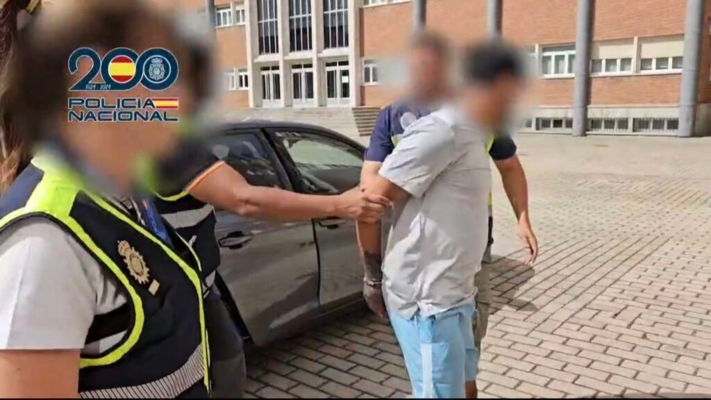 Detenido un fugitivo venezolano de la banda Tren de Aragua buscado en Perú por un asesinato en el 2020 Detenido un fugitivo venezolano de la banda Tren de Aragua buscado en Perú por un asesinato en el 2020