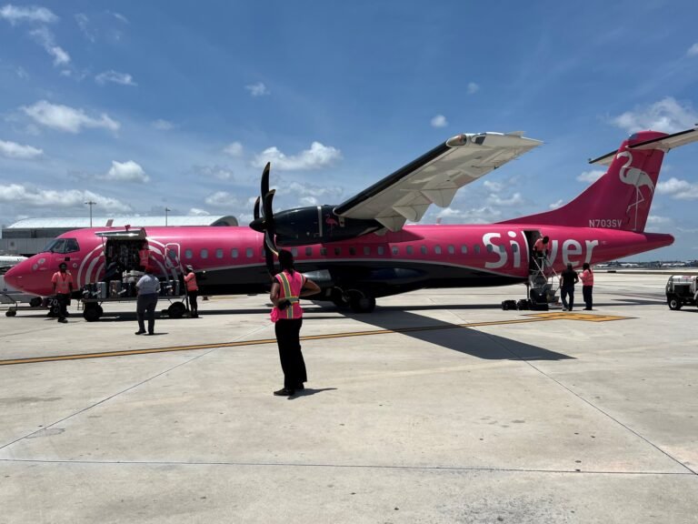 Silver Airways cierra operaciones: qué pasó y qué hacer si tenías un vuelo | Univision Tampa Bay WVEA
