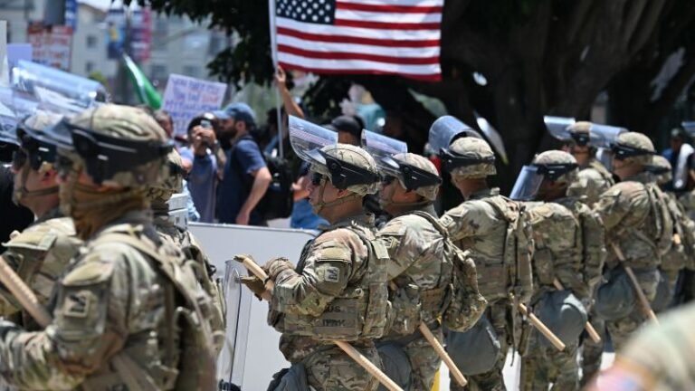 ¿Insurrección? ¿Rebelión? ¿Puede Trump tomar legalmente el control de la Guardia Nacional de California?