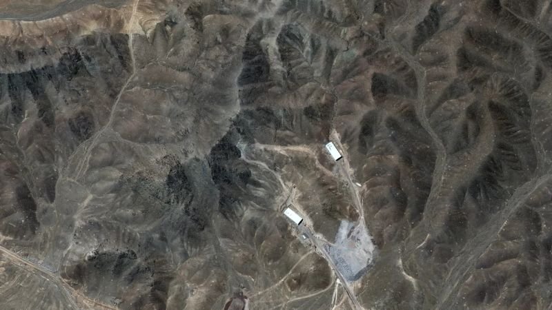 Fordow: así es la instalación nuclear iraní reforzada para resistir bombas antibúnkeres Fordow: así es la instalación nuclear iraní reforzada para resistir bombas antibúnkeres