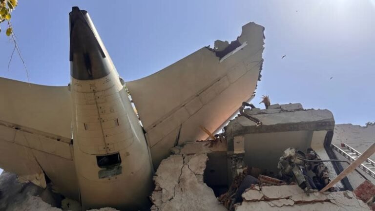 ¿Cómo se estrelló el avión de Air India? Del despegue a la recuperación de la caja negra del vuelo