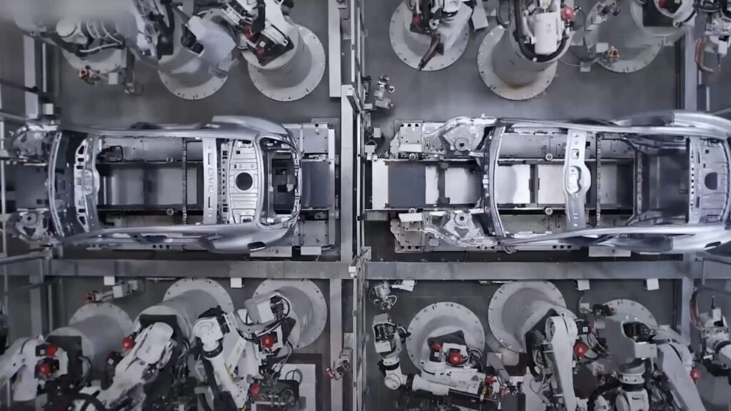Tesla y todo Occidente en vilo Tesla y todo Occidente en vilo