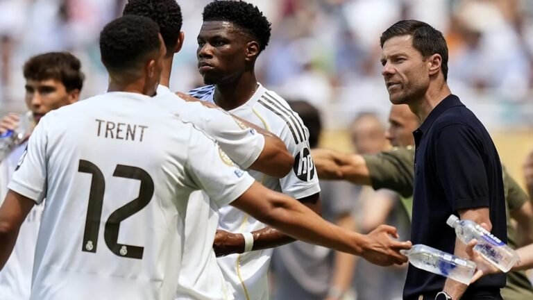 El vestuario del Madrid pide "tiempo": "Después de cuatro años con los automatismos de Ancelotti no puedes hacer todo diferente en cuatro días"